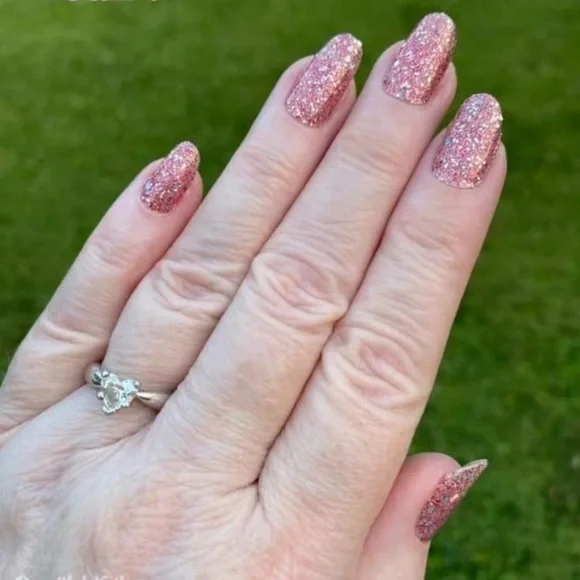 *Retired* Color Street: Glitterally Can’t (Petite) | Pink Barbie Glitter Sparkle - Picture 1 of 11